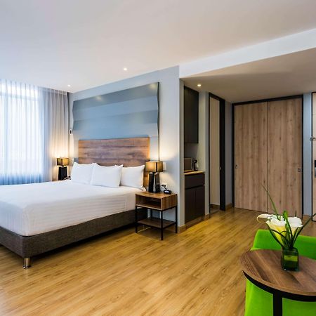 La Quinta By Wyndham Medellin Hotell Eksteriør bilde