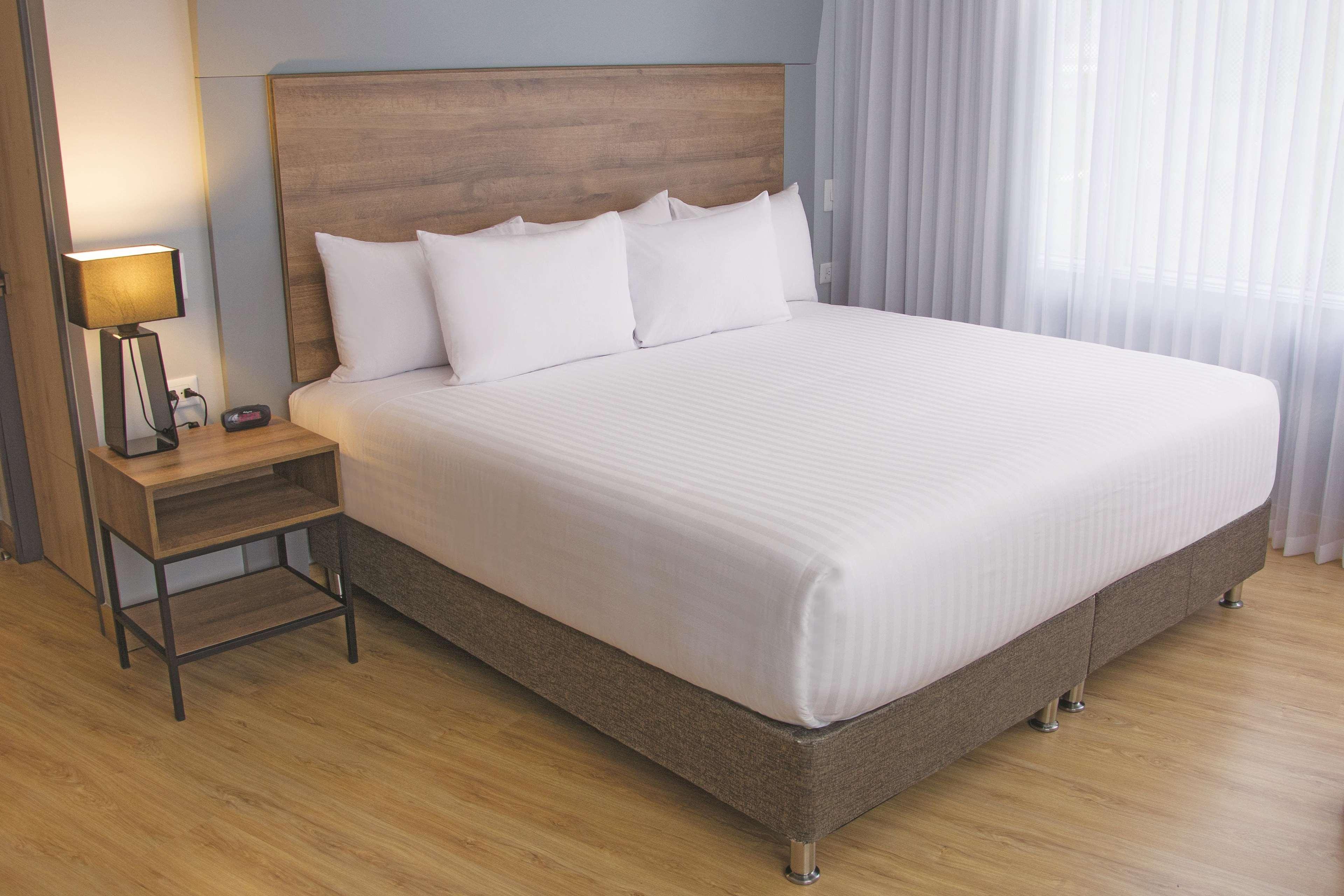 La Quinta By Wyndham Medellin Hotell Eksteriør bilde