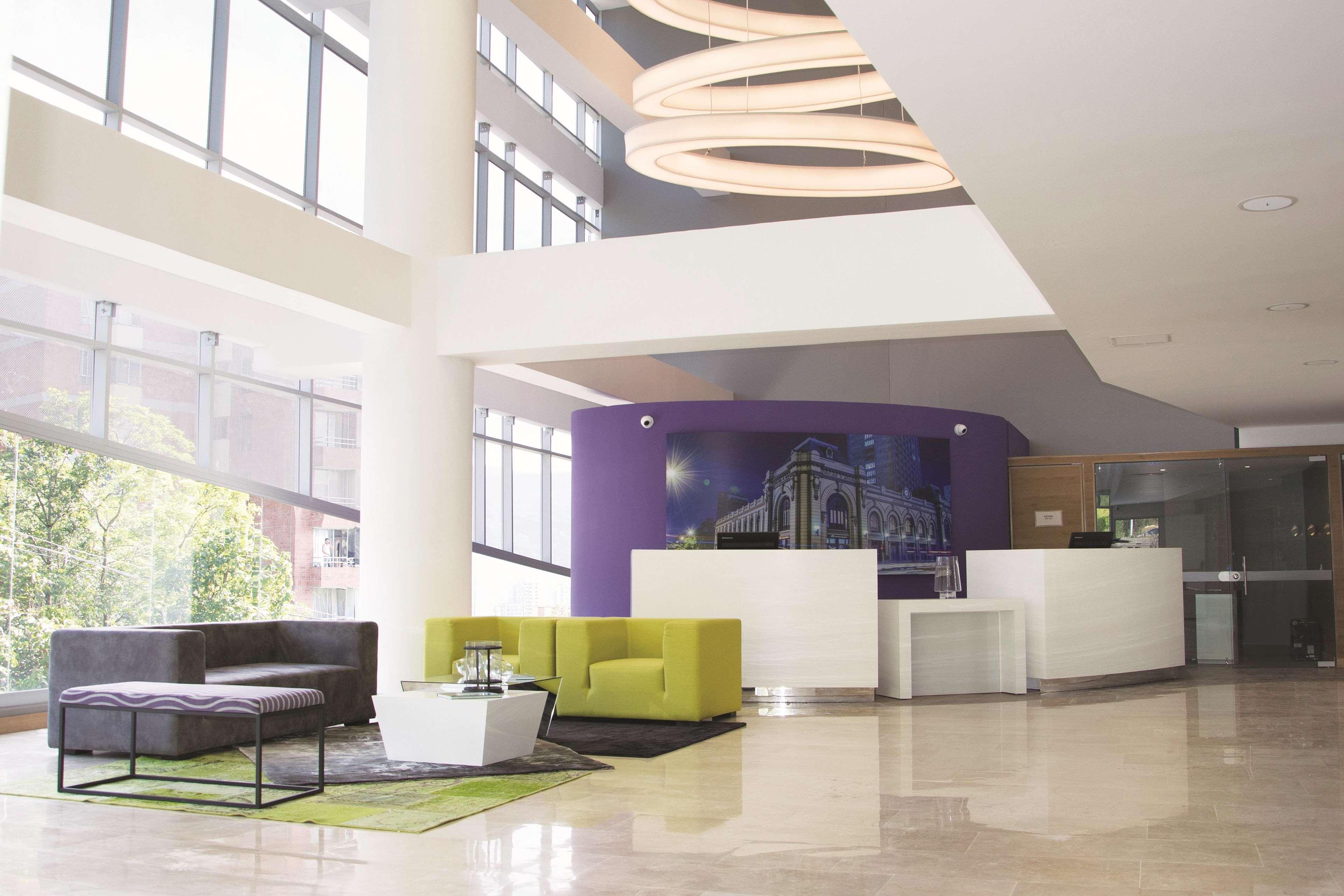 La Quinta By Wyndham Medellin Hotell Eksteriør bilde