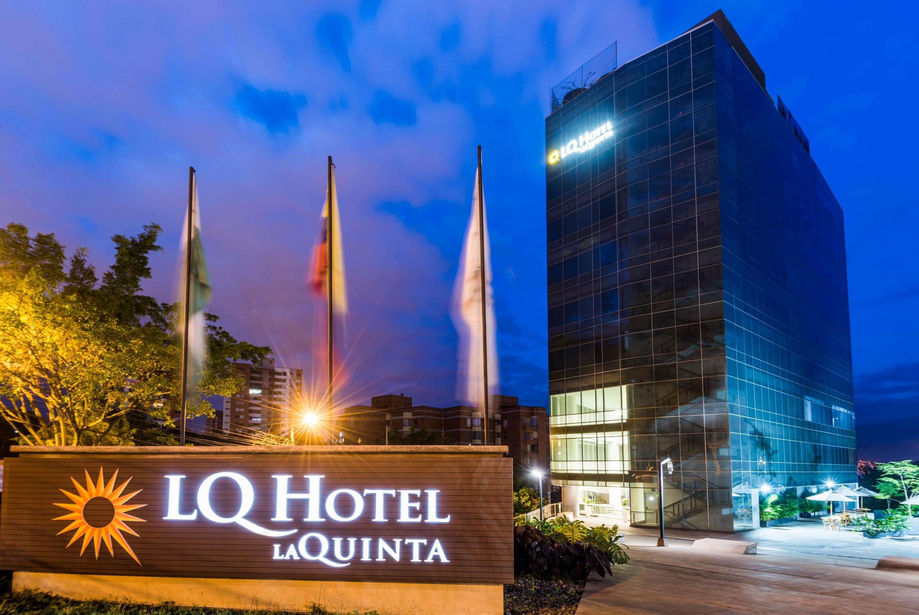 La Quinta By Wyndham Medellin Hotell Eksteriør bilde
