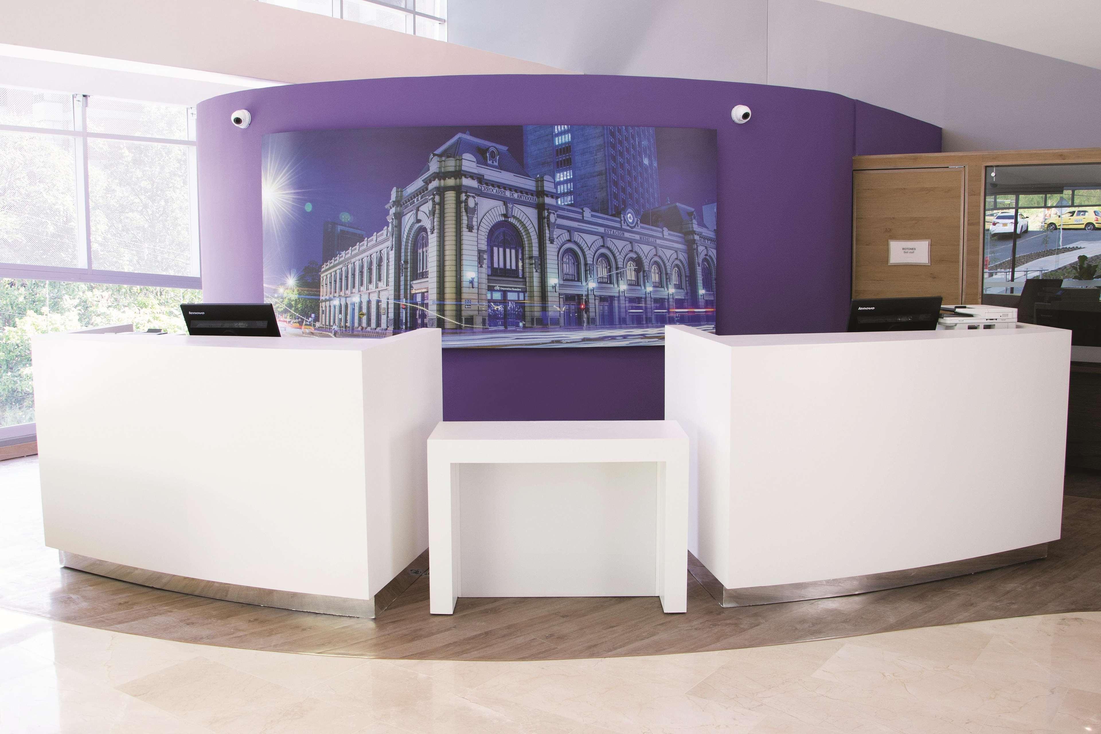 La Quinta By Wyndham Medellin Hotell Eksteriør bilde
