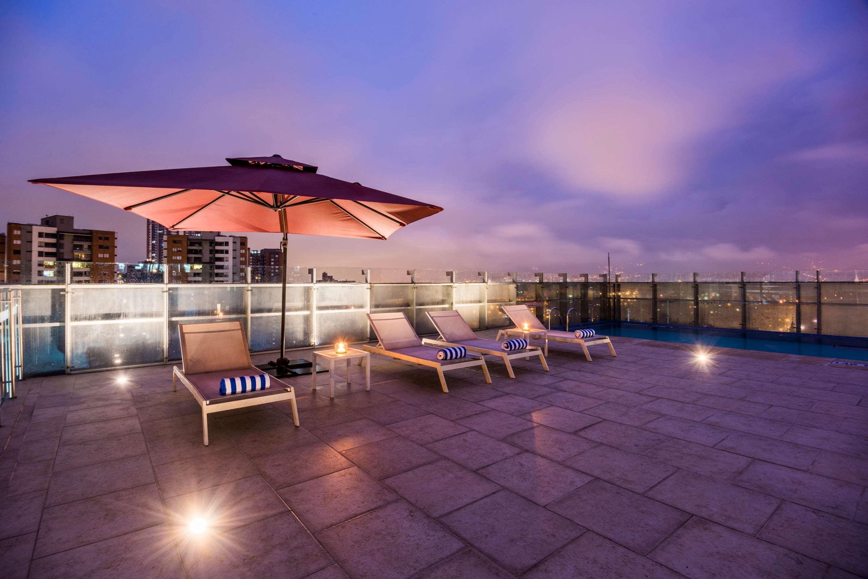 La Quinta By Wyndham Medellin Hotell Eksteriør bilde