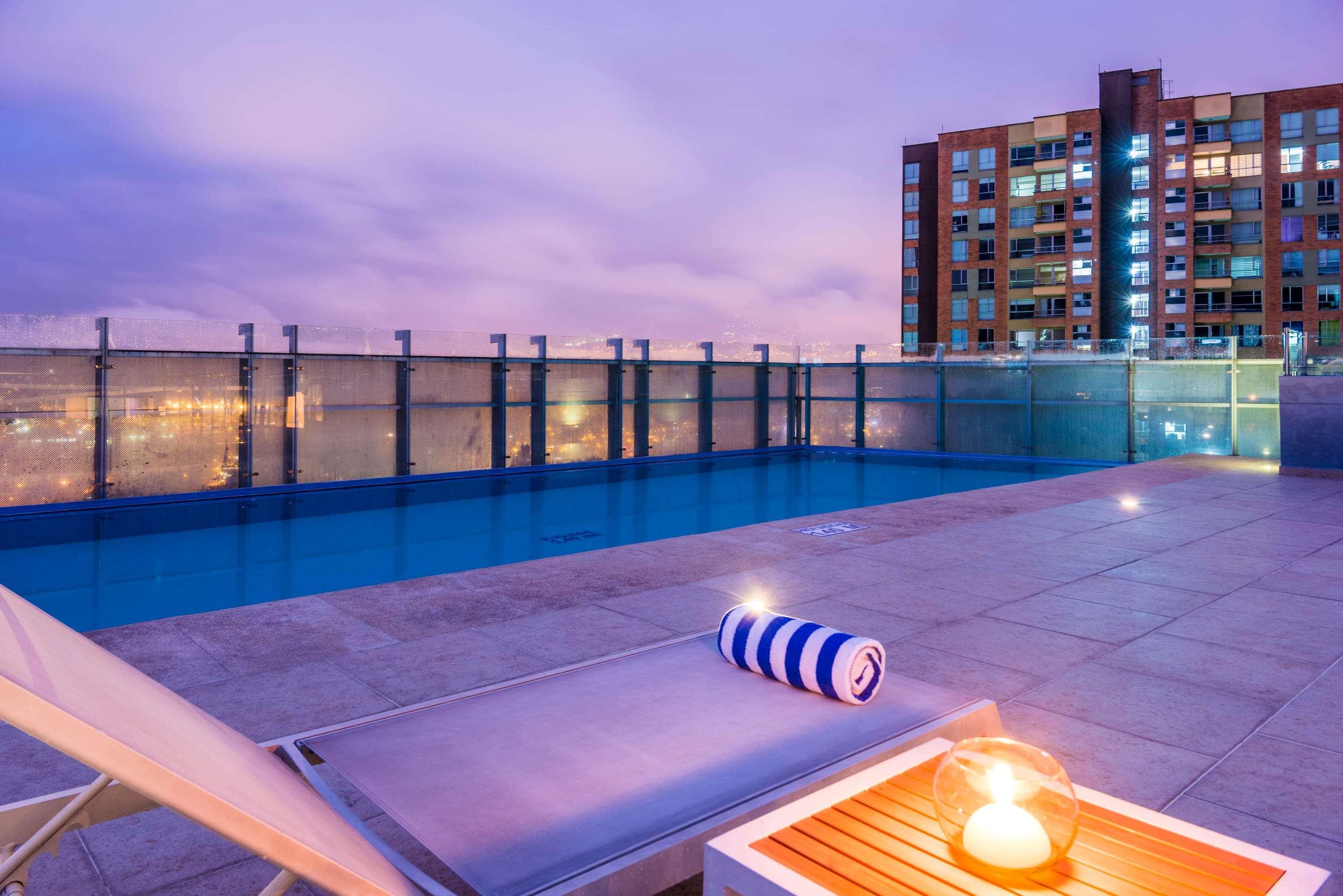 La Quinta By Wyndham Medellin Hotell Eksteriør bilde