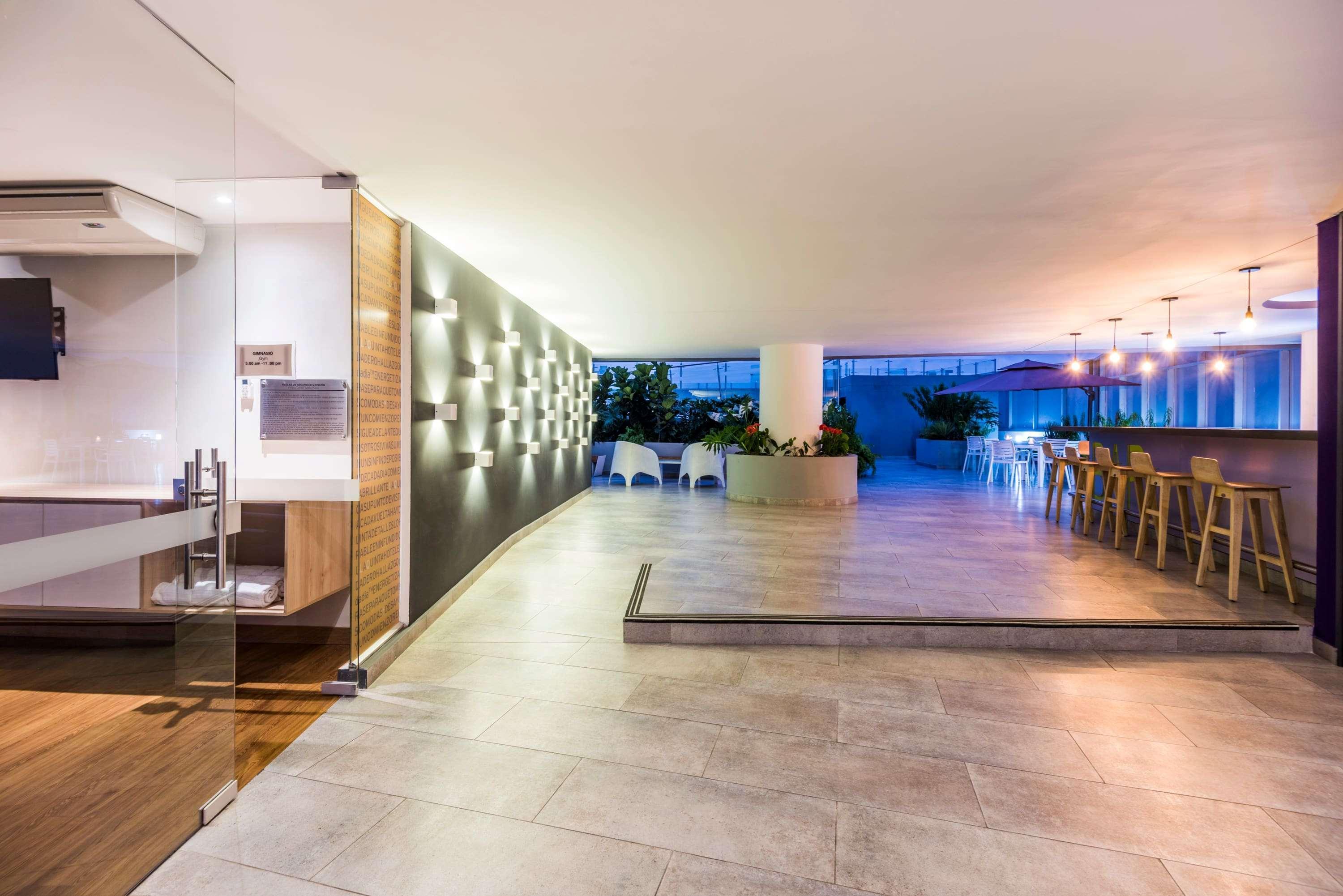 La Quinta By Wyndham Medellin Hotell Eksteriør bilde