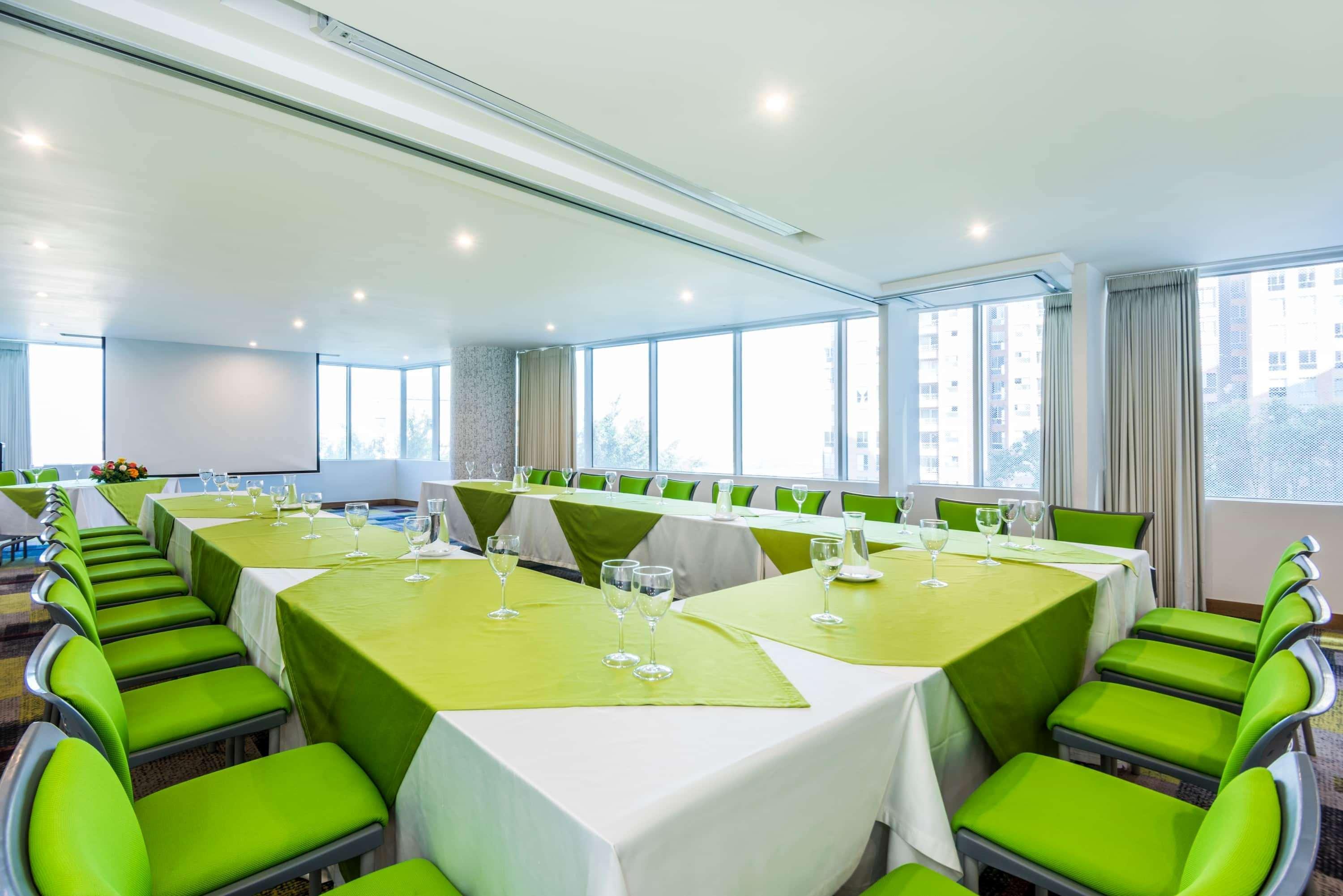La Quinta By Wyndham Medellin Hotell Eksteriør bilde