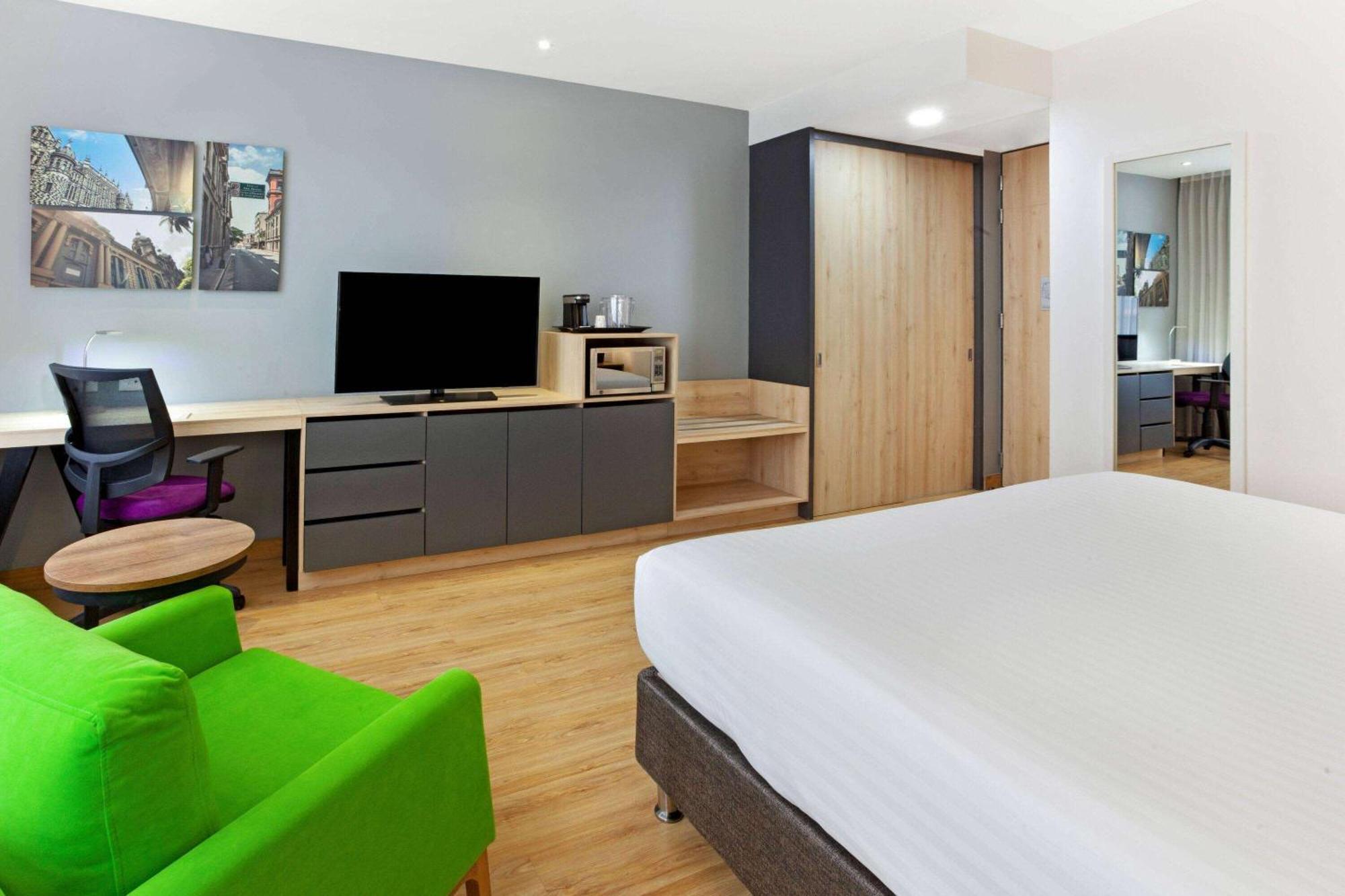 La Quinta By Wyndham Medellin Hotell Eksteriør bilde