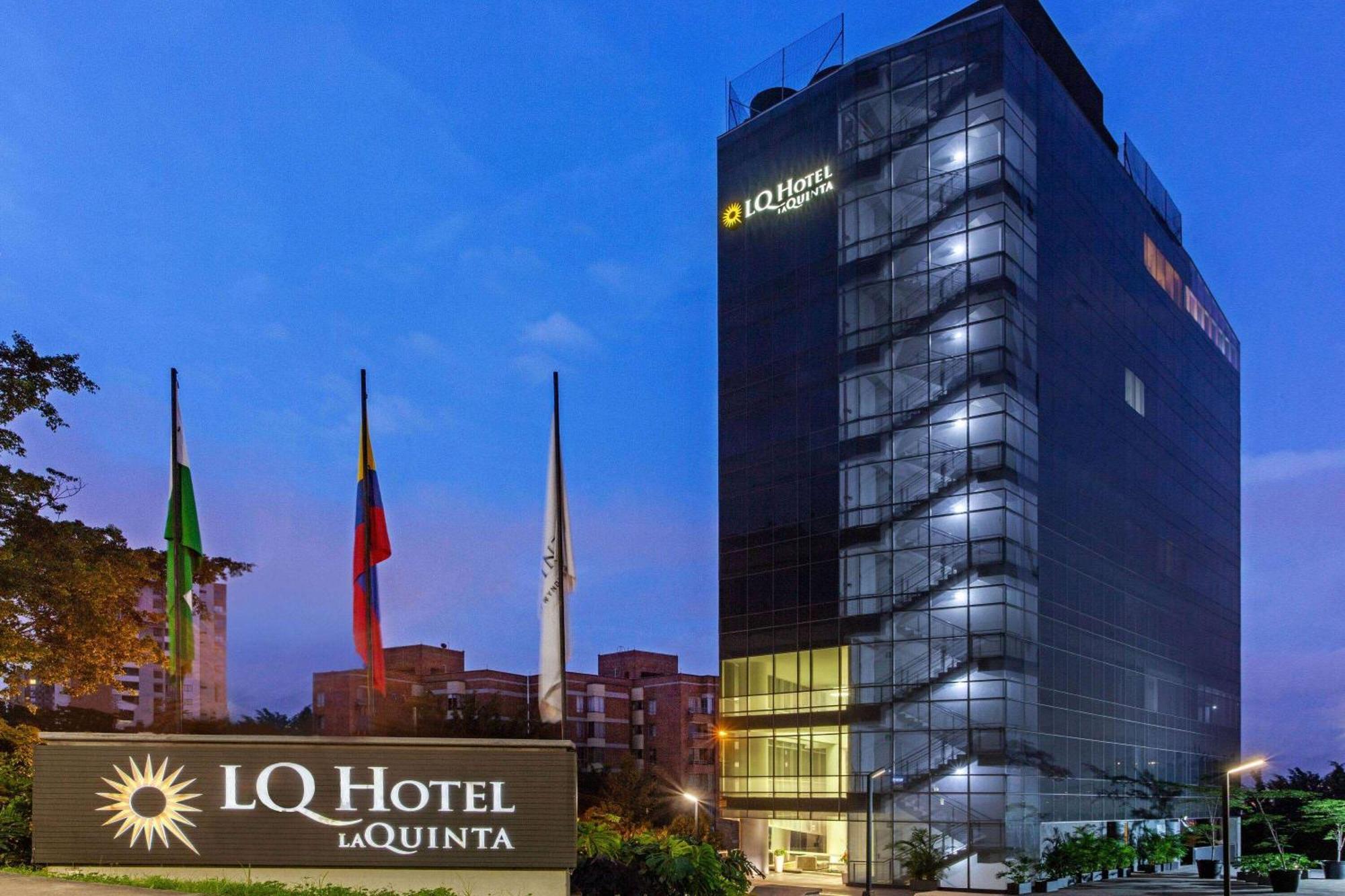La Quinta By Wyndham Medellin Hotell Eksteriør bilde